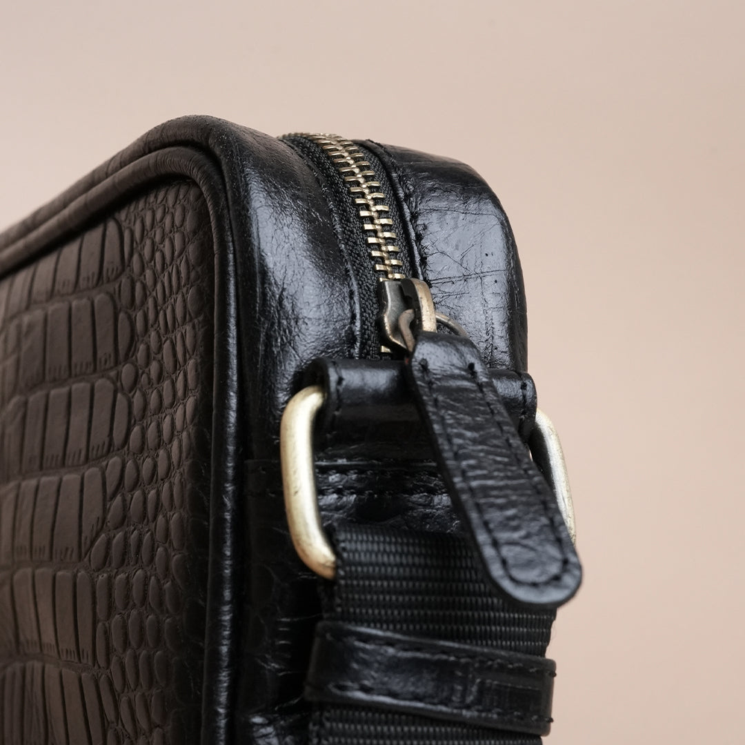 Piel Cuero Pure Leather Crossbody Bag for Men - Durable & Handmade Black
