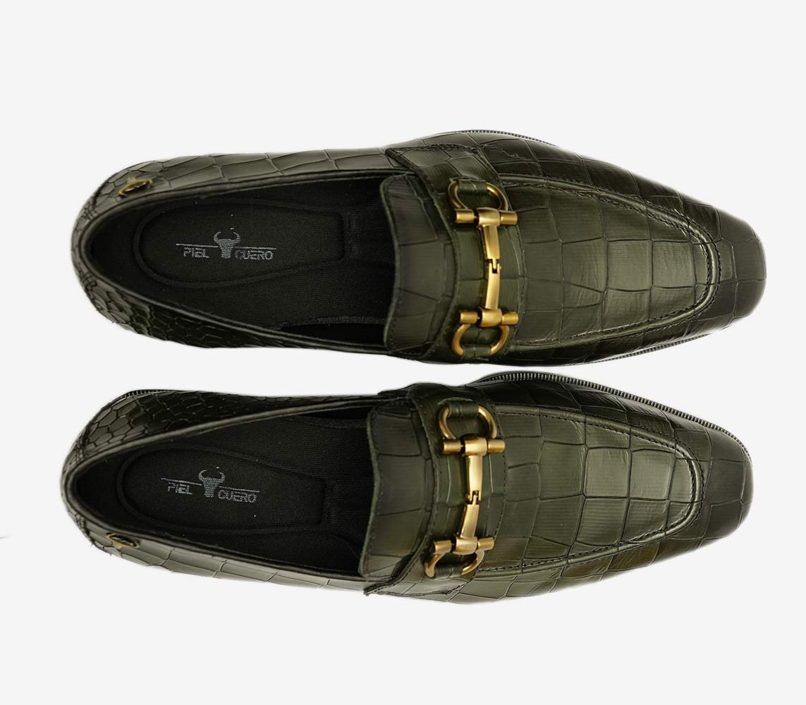 Green leather buckle shoes