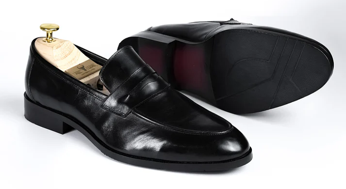 leather shoes 