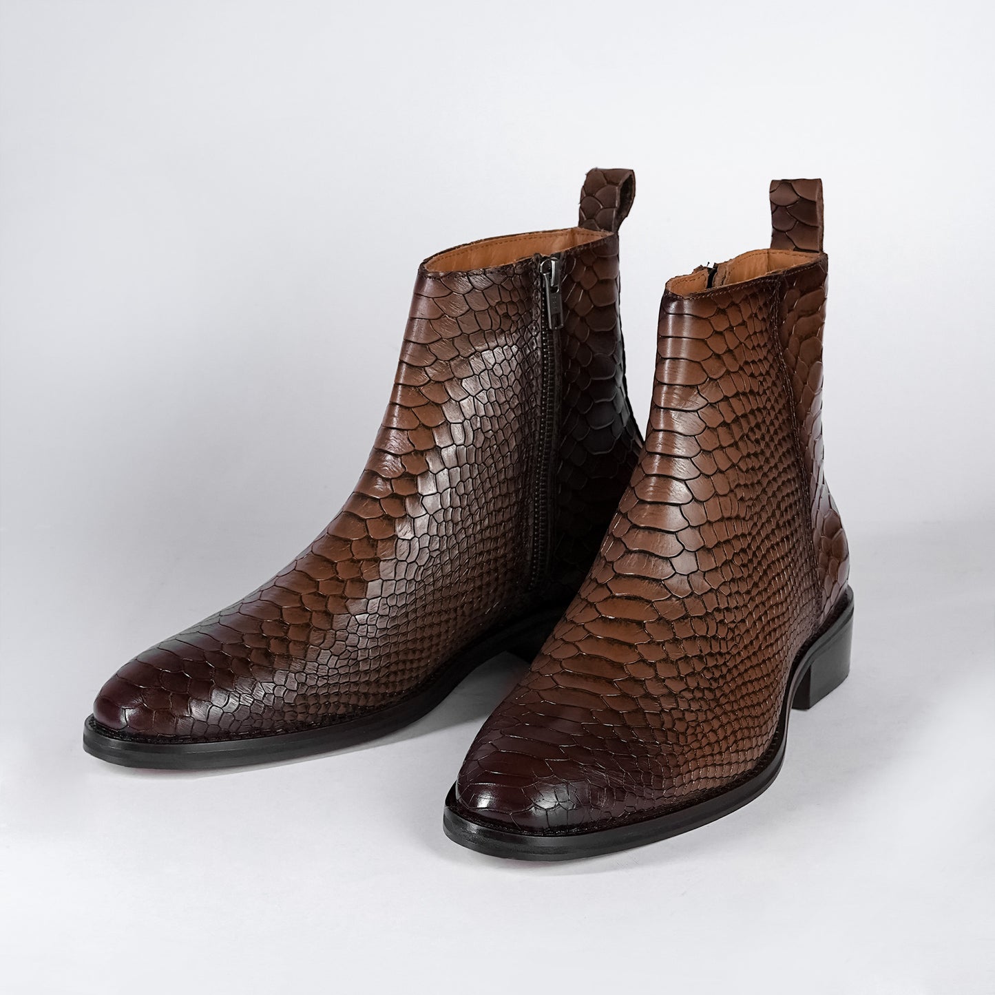 Chelsea Boots with high Quality Sole 
