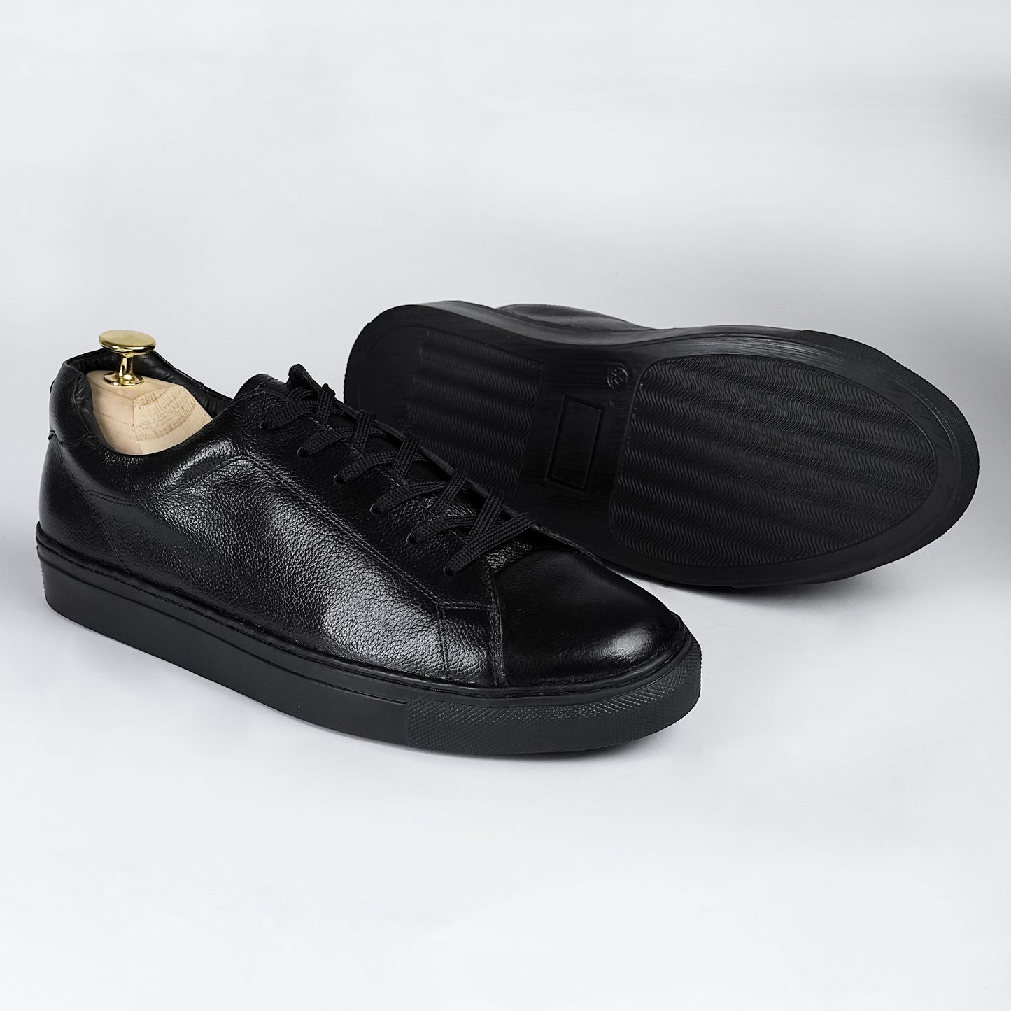Piel Cuero Black Genuine Leather Sneakers for Men | Premium Casual Shoes