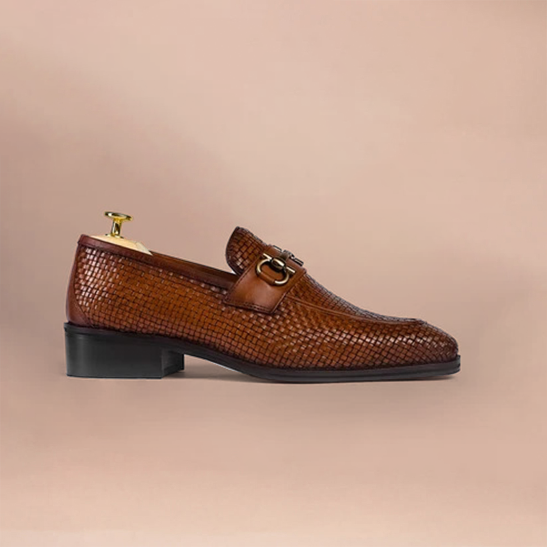 Elegant Men's Handmade Leather Loafers by Piel Cuero Tan