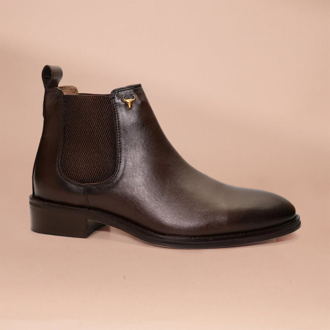 Classic Brown Leather Chelsea Boots for Men from Piel Cuero