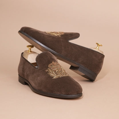 Piel Cuero Dark Brown Palm Tree Embroidered Loafers for Men – Premium Slip-On Shoes