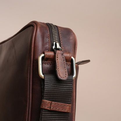 Piel Cuero Brown OilPullUp Laser Work Side Bag – Signature Series