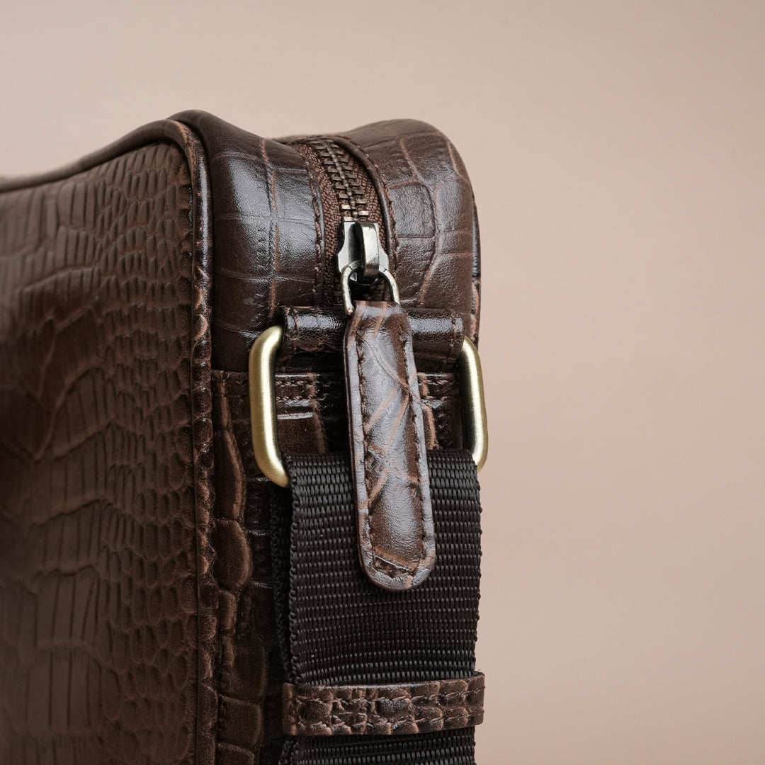 Piel Cuero Pure Leather Crossbody Bag for Men - Durable & Handmade Tan Brown