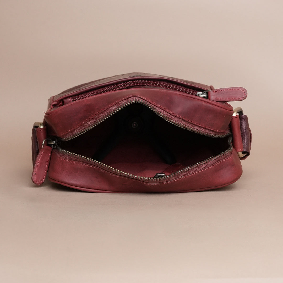 Piel Cuero Red Laser Work Side Bag – Oil Pull‑Up Leather Signature Series