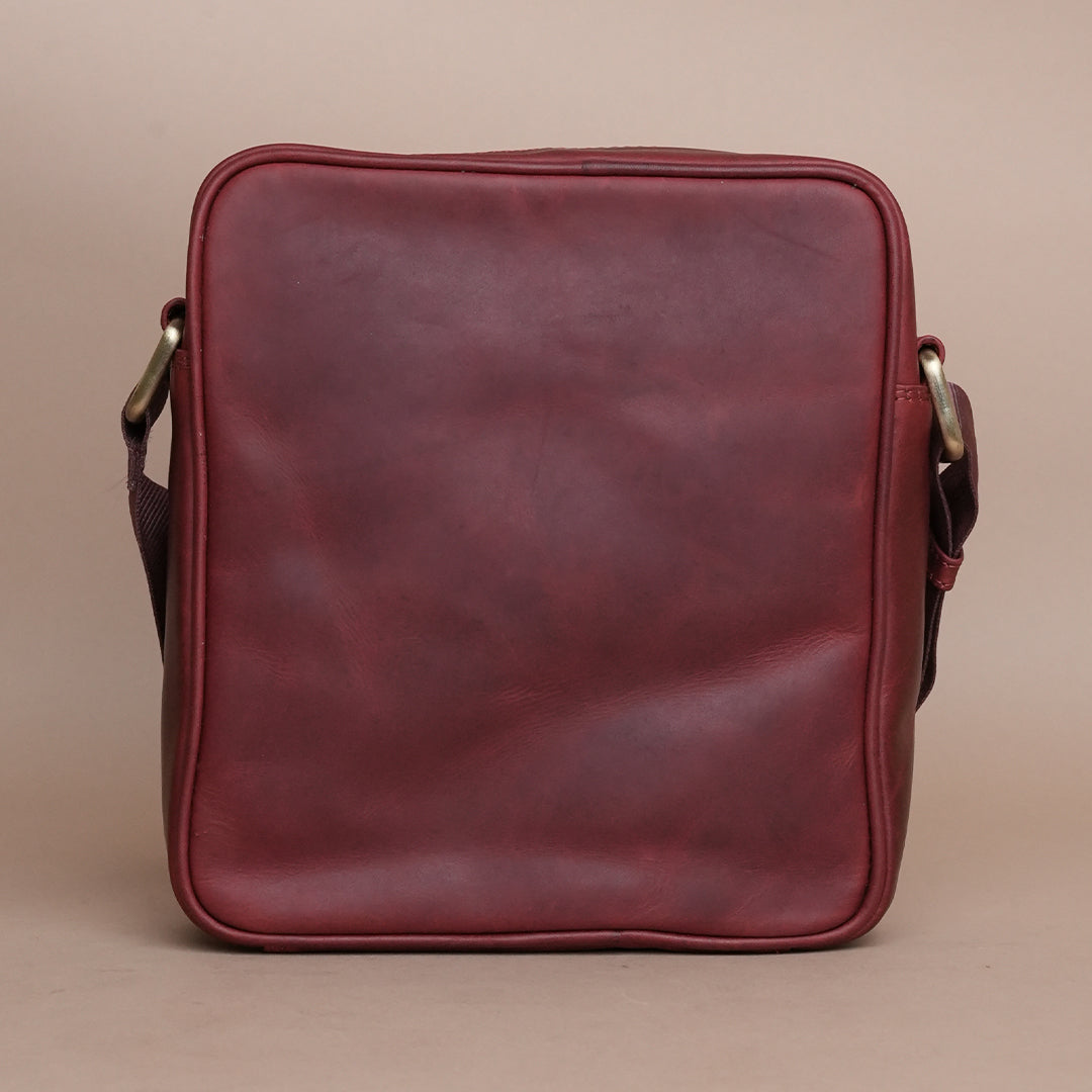 Piel Cuero Red Laser Work Side Bag – Oil Pull‑Up Leather Signature Series