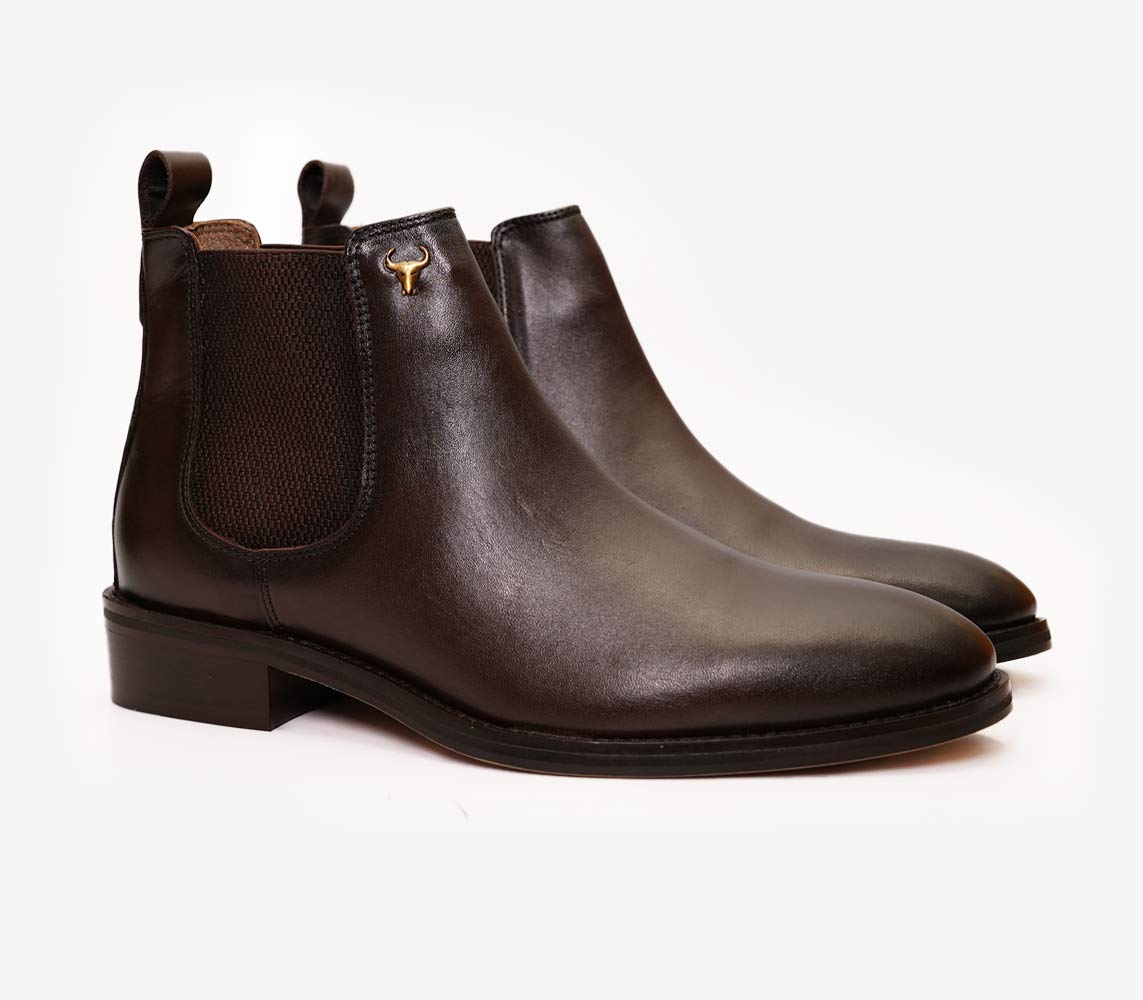 Bespoke leather boots with logo
