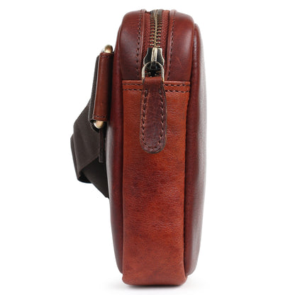 Piel Cuero Brown Mild Cross Body Bag in Oil Pull‑Up Leather