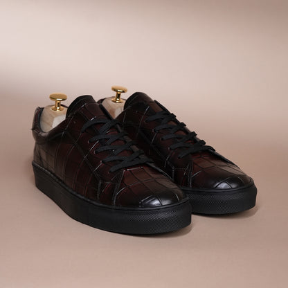 Casual Luxury: Handmade Lightweight Crocodile Pattern Leather Sneakers Brown