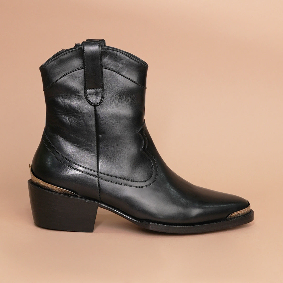 Regal Premium  Black Leather Zipper Boots