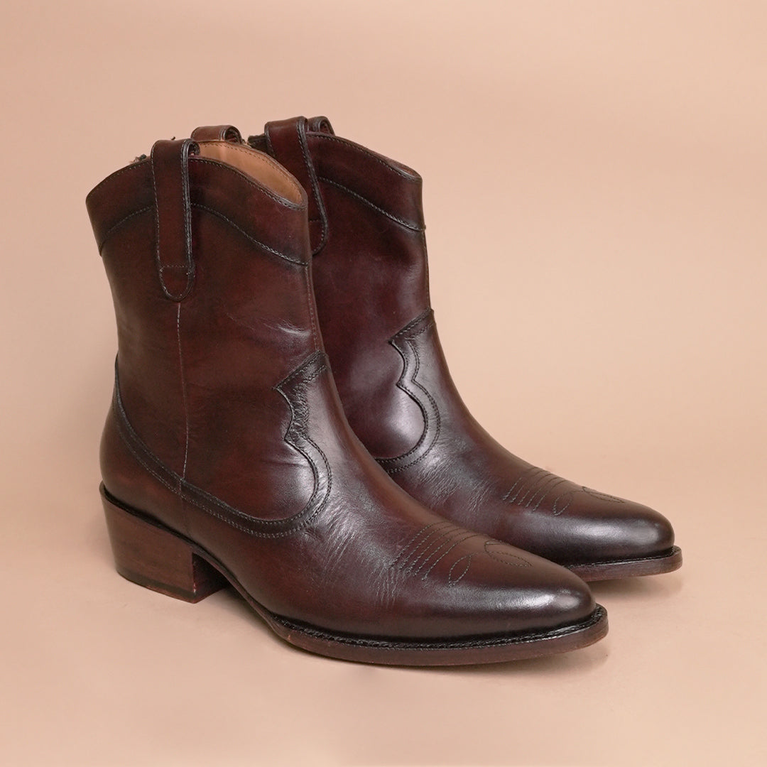 Dark Brown Premium Leather Chelsea shoe