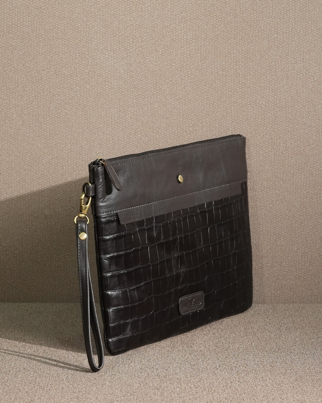 Piel Cuero Black Croc Leather Hand Bag