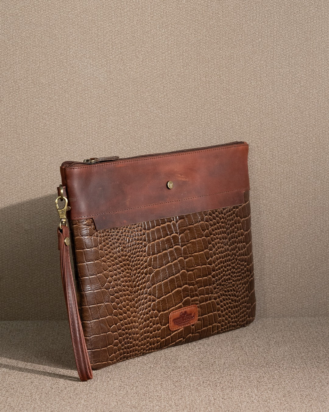 Piel Cuero Vintage Brown Croc Leather  Handbag